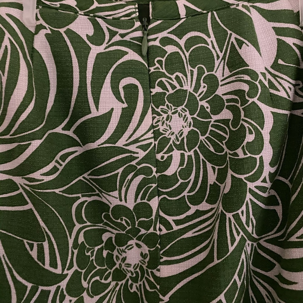 LOFT Green & White Print Short Skirt - Picture 3 of 4